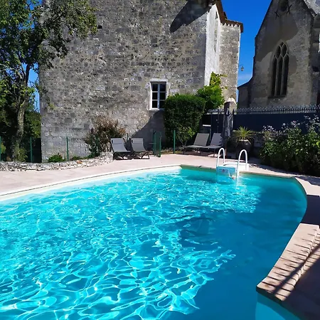 D'hote Estutt Au Chateau 3*